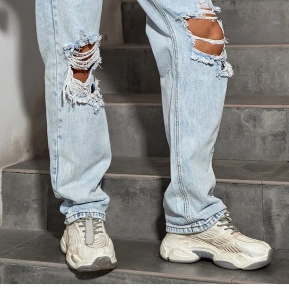 High Waist Ripped Straight Jeans - Size M (6) - Picture 4 of 4